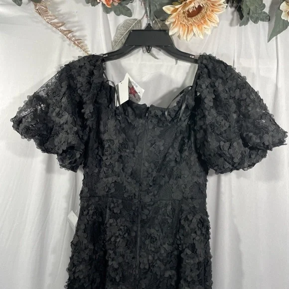 NWT $248 XSCAPE‎ [ 2 ] Off Shoulder 3D Lace Sheath Dress in Black